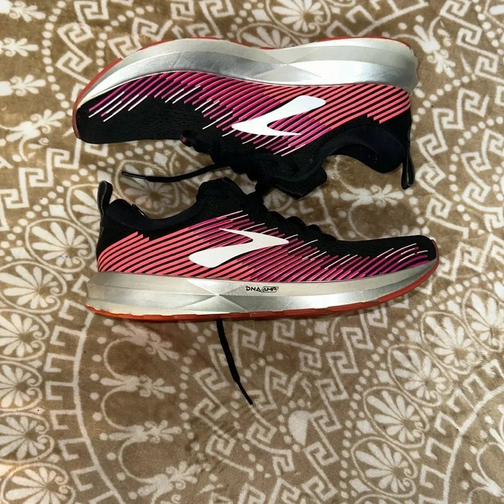 Brooks Levitate 1202581B083 Women's Size 11-Black Pink - Athletic Running Shoes